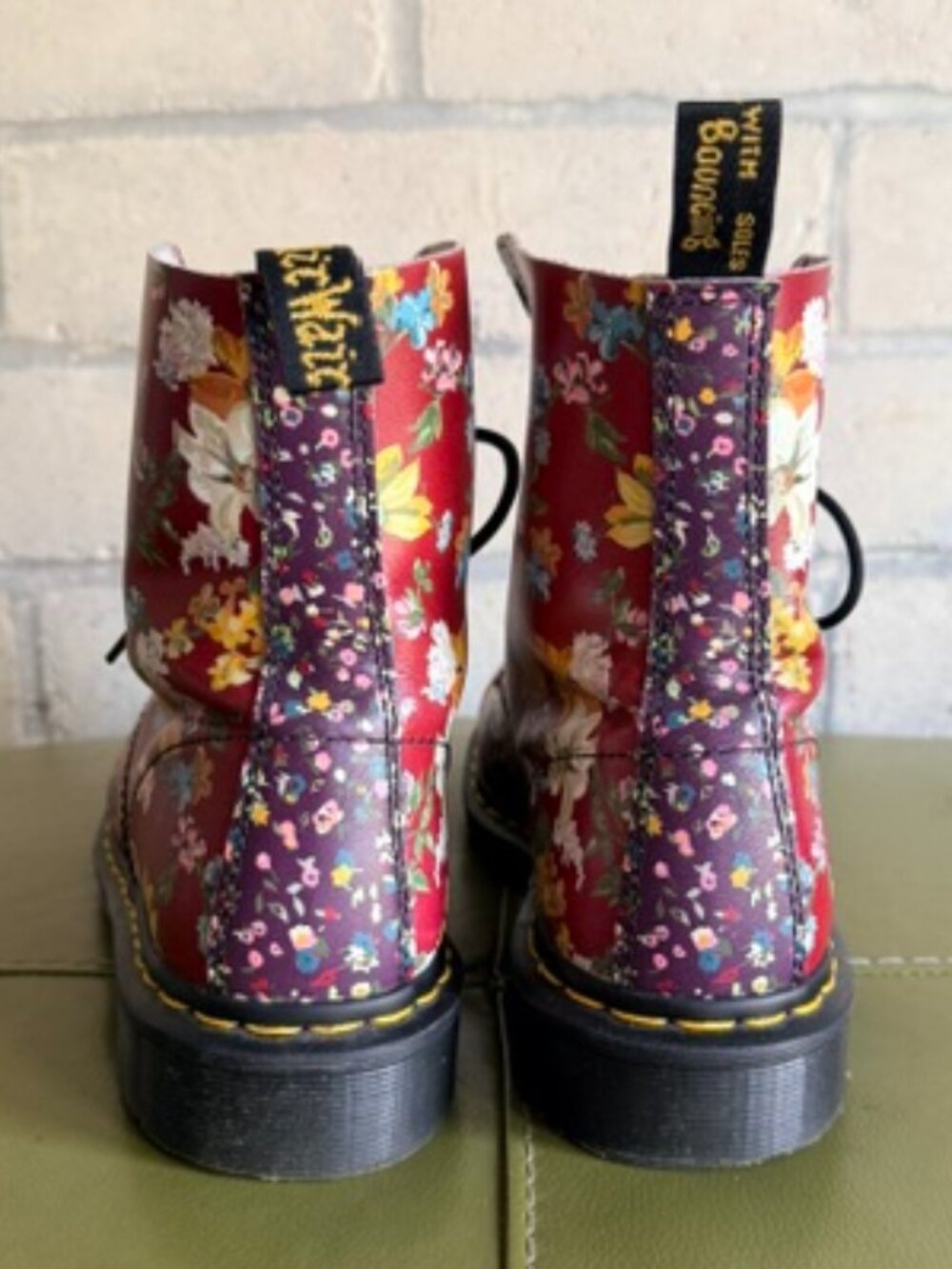 Dr. Martens 1460 Pascal floral boots size US W 11 / UK 9 GUC - Picture 6 of 12